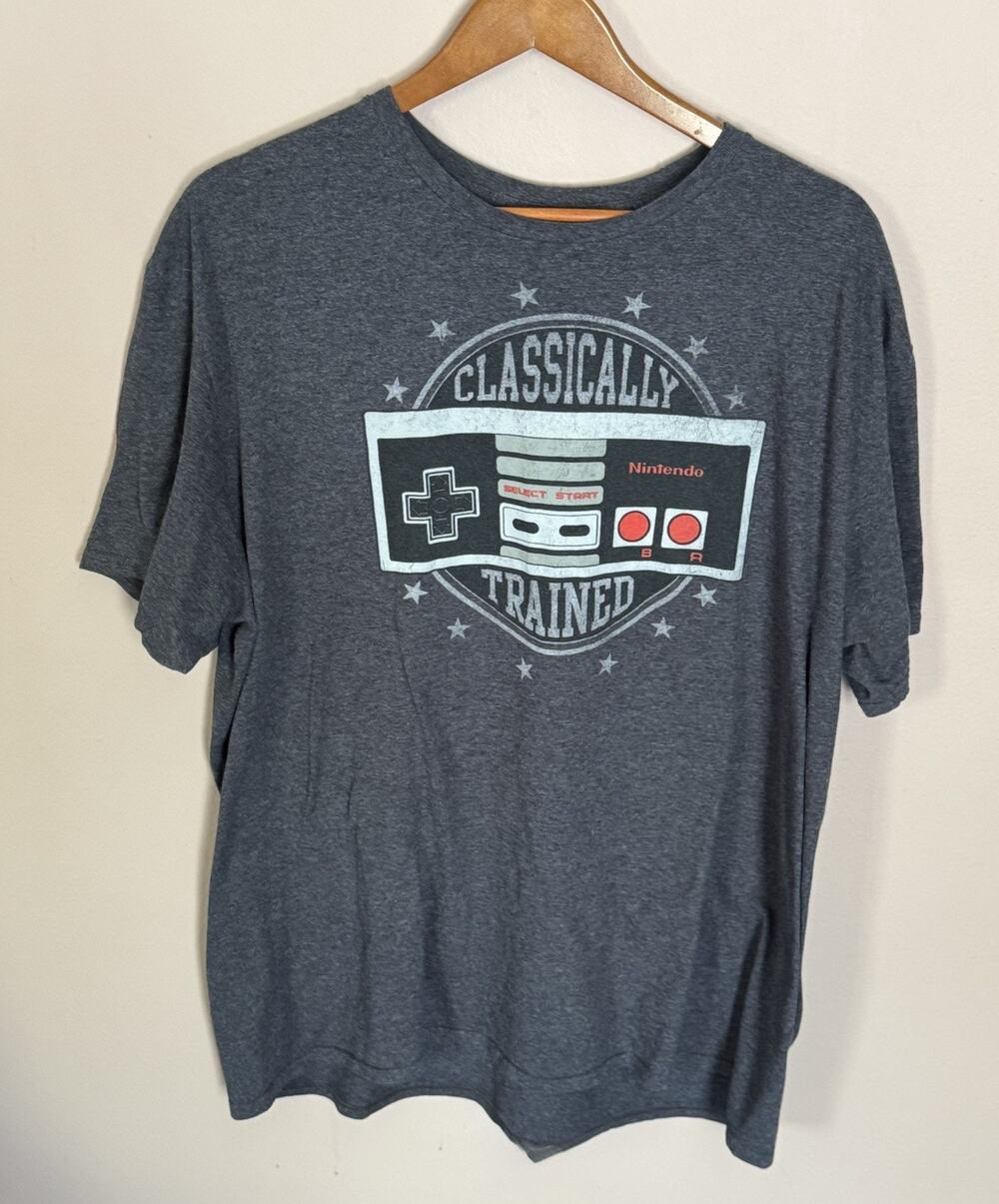 Nintendo Gray Classically Trained NES Controller T-Shirt Size 2XL